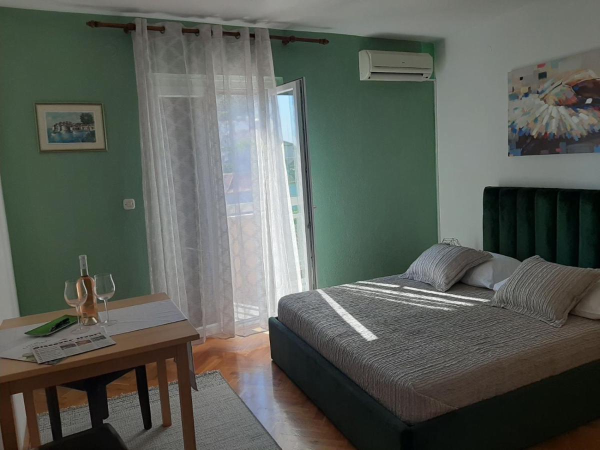 Guest House Zaninovic Hvar Town Bagian luar foto