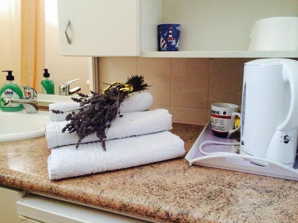 Guest House Zaninovic Hvar Town Ruang foto